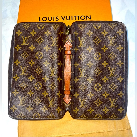 LOUIS VUITTON TRAVEL ORGANIZER - Picture 5 of 9